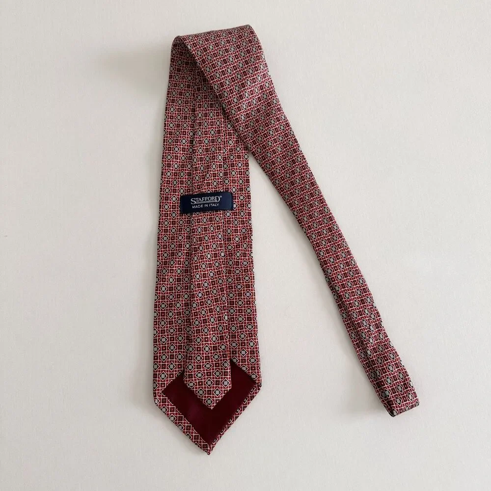 Stafford Italian Silk Tie Red Blue Geometric Pattern Classic 3.5